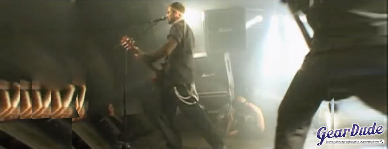 Gitarrist-stirbt-auf-buehne